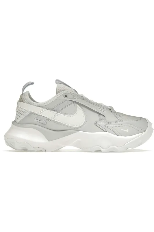 Nike TC 7900 Premium 2 Photon Dust Photon Dust Grey Fog White (Women’s) (FB8941-043)