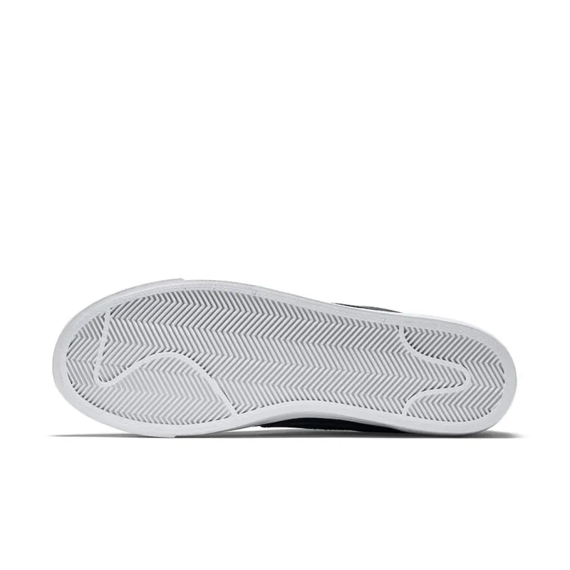 Nike Tennis Classic AC Black/Black-White (377812-038)