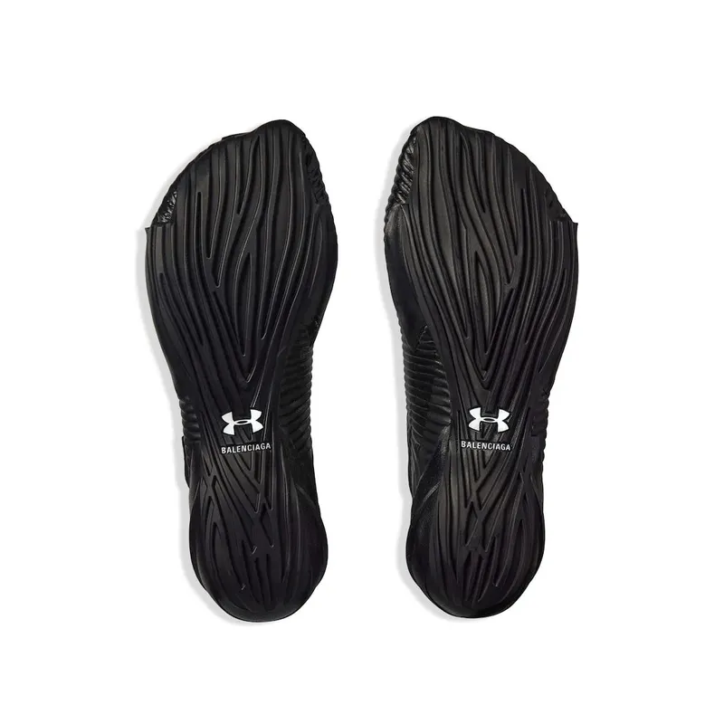 Balenciaga Men’s Under Armour® Hyper Sneaker In Black / White Black / White (811989WUASO1090)