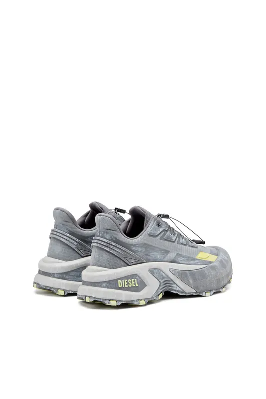 Diesel D-cage Runner (Y03444P8140HA663 https://nl.diesel.com/en/sneakers/d-cage-runner-multicolor/Y03444P8140HA663.htm)