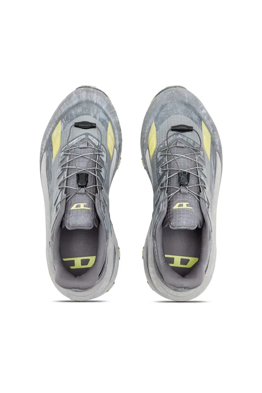 Diesel D-cage Runner (Y03444P8140HA663 https://nl.diesel.com/en/sneakers/d-cage-runner-multicolor/Y03444P8140HA663.htm)