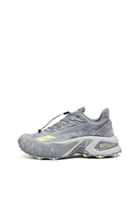 Diesel D-cage Runner (Y03444P8140HA663 https://nl.diesel.com/en/sneakers/d-cage-runner-multicolor/Y03444P8140HA663.htm)