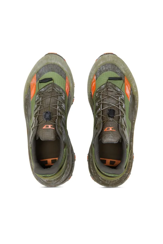 Diesel D-cage Runner (Y03444P8140HA664 https://nl.diesel.com/en/sneakers/d-cage-runner-multicolor/Y03444P8140HA664.htm)