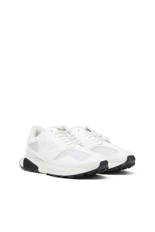 Diesel S-tame-d Running W (Y03607P8109T1002 https://nl.diesel.com/en/sneakers/s-tame-d-running-w-white/Y03607P8109T1002.htm)