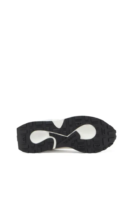 Diesel S-tame-d Running W (Y03607P8109T1002 https://nl.diesel.com/en/sneakers/s-tame-d-running-w-white/Y03607P8109T1002.htm)