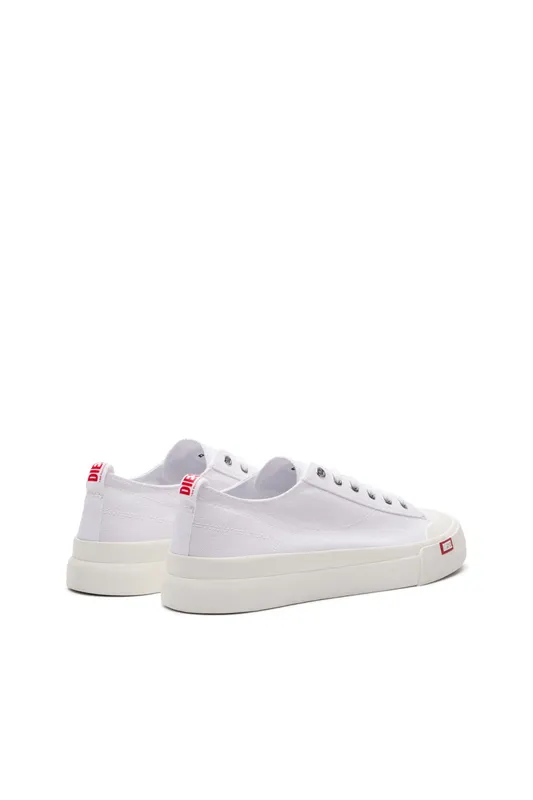 Diesel S-athos Low W (Y03335P2994H7528 https://nl.diesel.com/en/sneakers/s-athos-low-w-white/Y03335P2994H7528.htm)