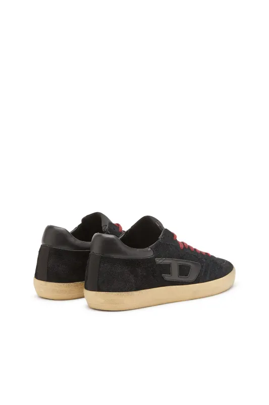 Diesel S-leroji Low (Y03336P6891T8013 https://nl.diesel.com/en/sneakers/s-leroji-low-black/Y03336P6891T8013.htm)