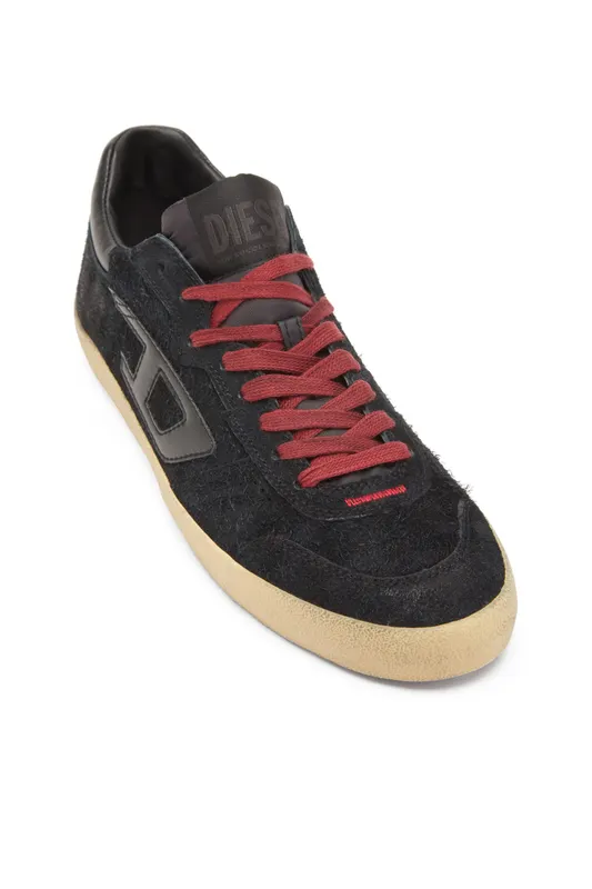Diesel S-leroji Low (Y03336P6891T8013 https://nl.diesel.com/en/sneakers/s-leroji-low-black/Y03336P6891T8013.htm)