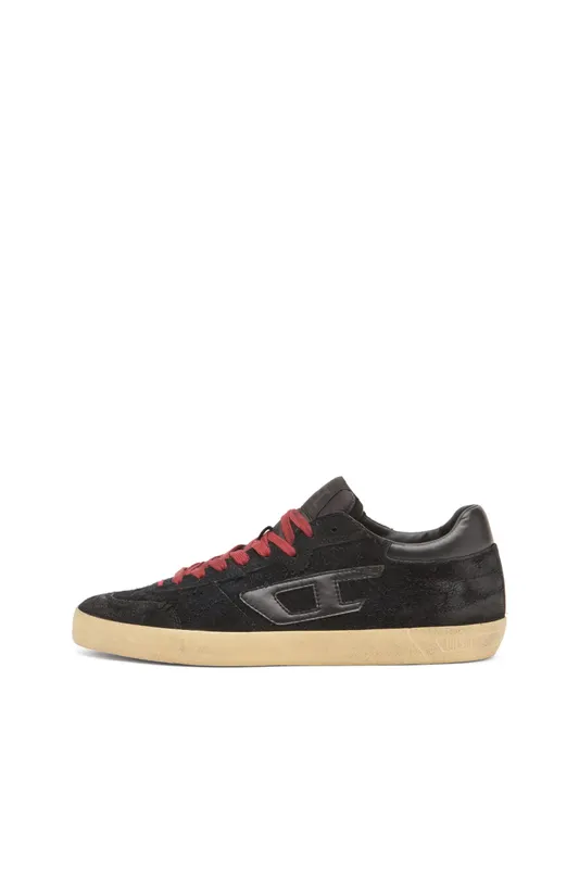 Diesel S-leroji Low (Y03336P6891T8013 https://nl.diesel.com/en/sneakers/s-leroji-low-black/Y03336P6891T8013.htm)
