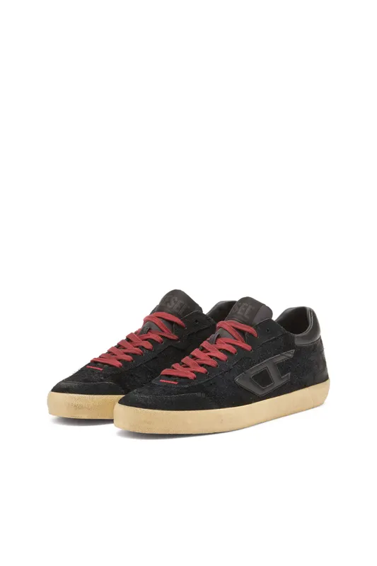 Diesel S-leroji Low (Y03336P6891T8013 https://nl.diesel.com/en/sneakers/s-leroji-low-black/Y03336P6891T8013.htm)