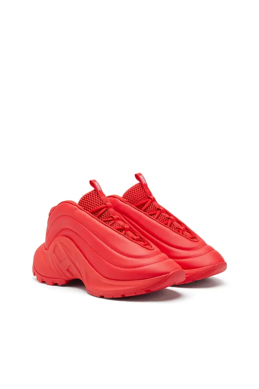 Diesel S-d-runner X (Y03440P6691T4032 https://nl.diesel.com/en/sneakers/s-d-runner-x-red/Y03440P6691T4032.htm)