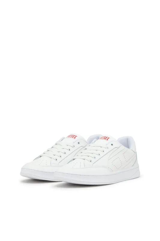 Diesel S-dakota Low W (Y03507P0476T1002 https://nl.diesel.com/en/sneakers/s-dakota-low-w-white/Y03507P0476T1002.htm)