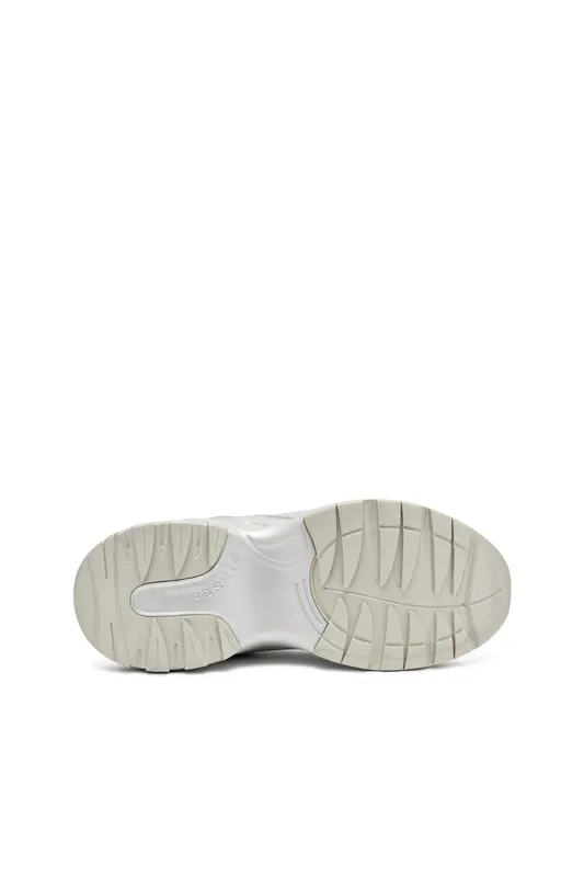 Diesel S-d-runner Mule X (Y03548P1660T9002 https://nl.diesel.com/en/sneakers/s-d-runner-mule-x-silver/Y03548P1660T9002.htm)