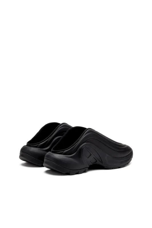 Diesel S-d-runner Mule X (Y03548PR003T8013 https://nl.diesel.com/en/sneakers/s-d-runner-mule-x-black/Y03548PR003T8013.htm)