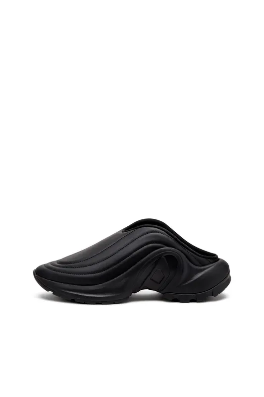 Diesel S-d-runner Mule X (Y03548PR003T8013 https://nl.diesel.com/en/sneakers/s-d-runner-mule-x-black/Y03548PR003T8013.htm)