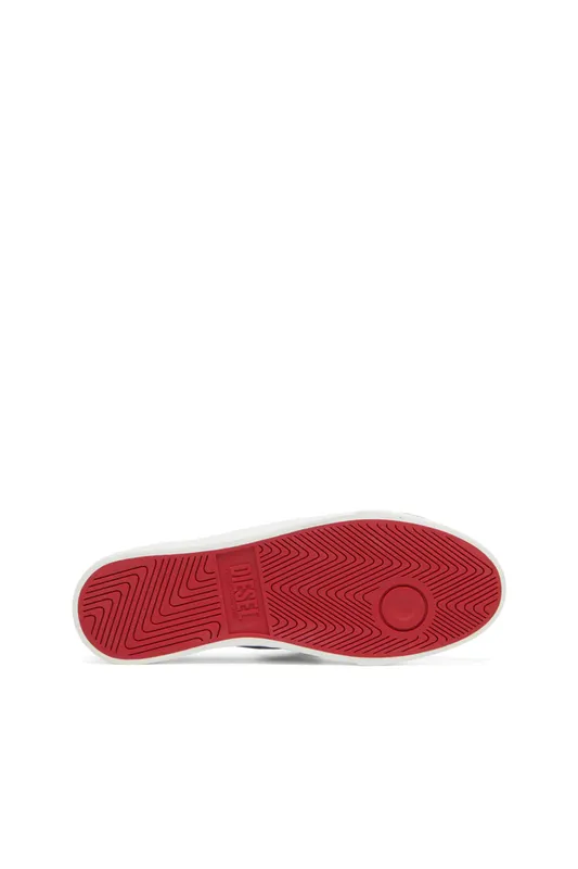 Diesel S-athos Nmd So (Y03556P8112T6067 https://nl.diesel.com/en/sneakers/s-athos-nmd-so-blue/Y03556P8112T6067.htm)