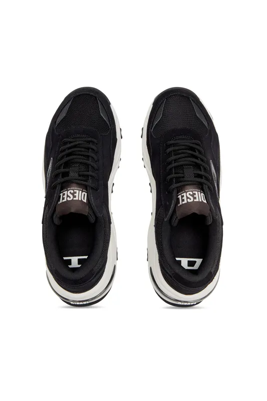 Diesel S-savannah W (Y03565P8107T8013 https://nl.diesel.com/en/sneakers/s-savannah-w-black/Y03565P8107T8013.htm)