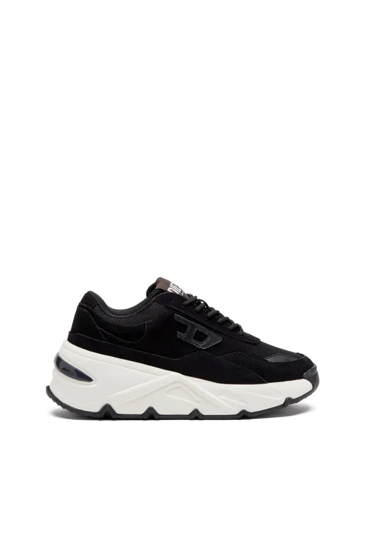 Diesel S-savannah W (Y03565P8107T8013 https://nl.diesel.com/en/sneakers/s-savannah-w-black/Y03565P8107T8013.htm)