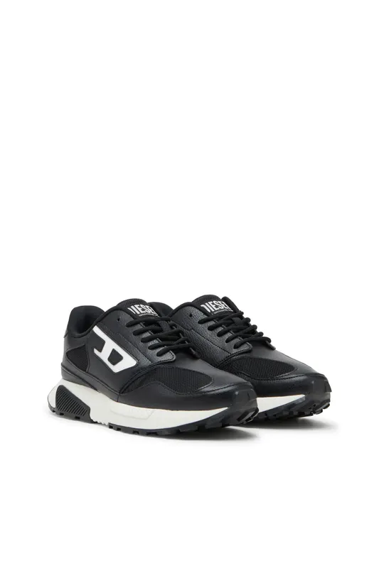 Diesel S-tame-d Running W (Y03607P8109T8013 https://nl.diesel.com/en/sneakers/s-tame-d-running-w-black/Y03607P8109T8013.htm)
