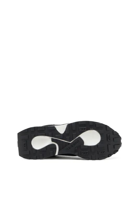 Diesel S-tame-d Running W (Y03607P8109T8013 https://nl.diesel.com/en/sneakers/s-tame-d-running-w-black/Y03607P8109T8013.htm)