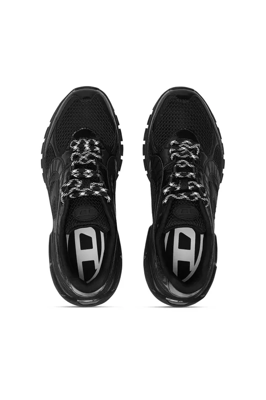 Diesel S-pro-v-dense Low (Y03593P8136T8013 https://nl.diesel.com/en/sneakers/s-pro-v-dense-low-black/Y03593P8136T8013.htm)