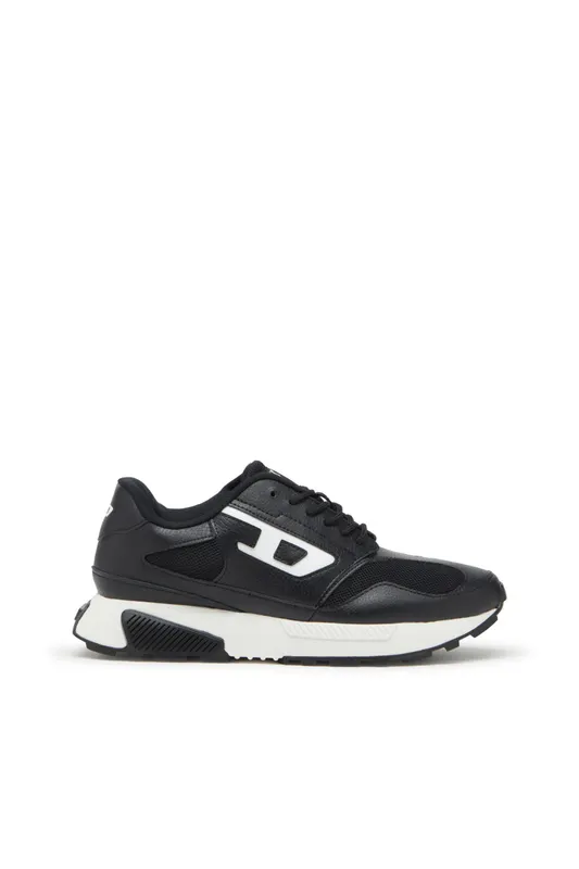 Diesel S-tame-d Running (Y03598P8109T8013 https://nl.diesel.com/en/sneakers/s-tame-d-running-black/Y03598P8109T8013.htm)