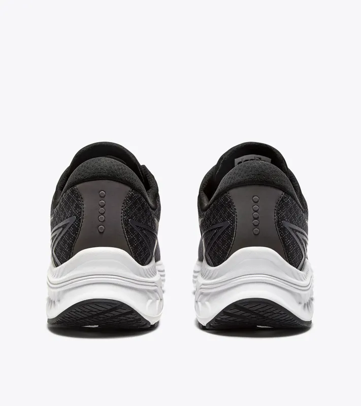 Diadora Mythos Blushield 10 Vortice Hip Black / White (c7406) (101.181475_C7406)