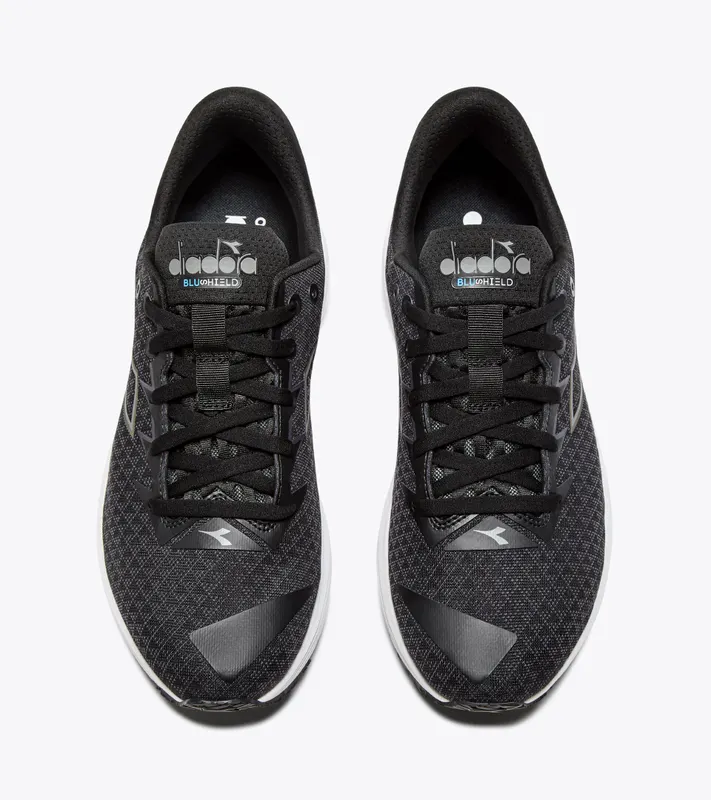 Diadora Mythos Blushield 10 Vortice Hip Black / White (c7406) (101.181475_C7406)