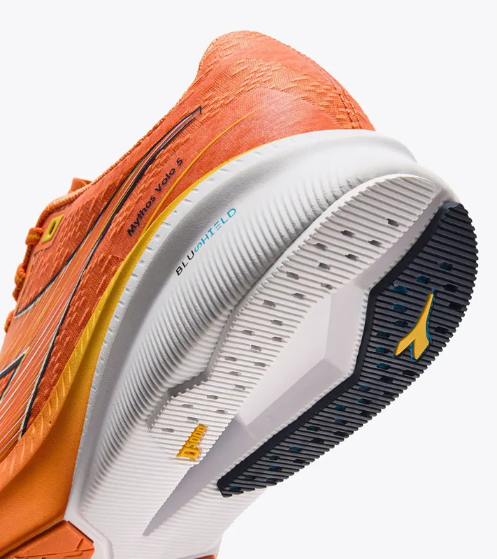Diadora Mythos Blushield Volo 5 Nectarine / Lemon Chrome (101.181488_D1273)