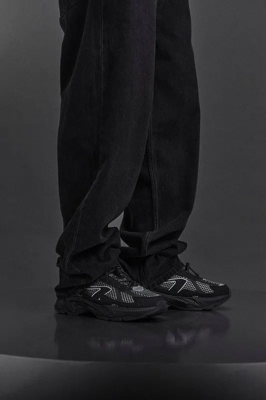 Arkk Forma Runner “Black” (EL5950-0099-M)