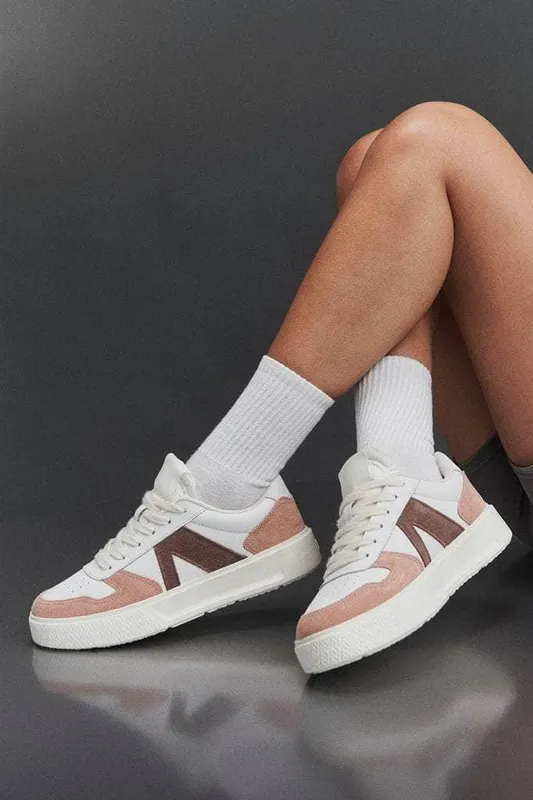 Arkk Uncover “Soft Pink White” (EL1750-0148-W)