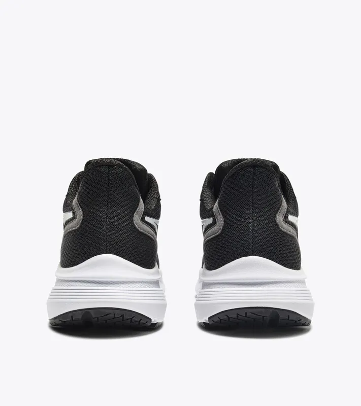 Diadora Passo 4 Black / White (c7406) (101.180670_C7406)