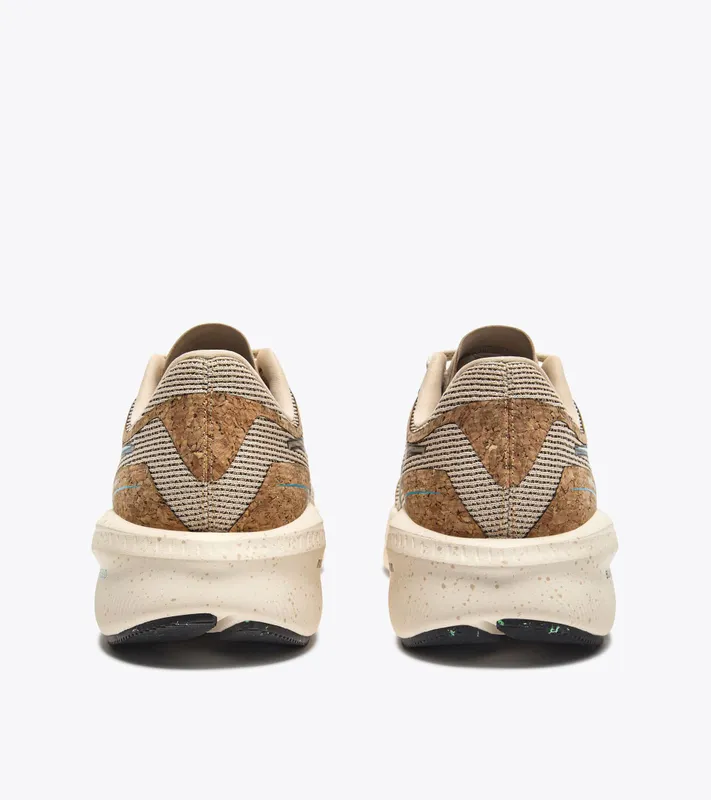 Diadora Mythos Blushield Volo 5 W 2030 Beige / Whisper White (101.181490_D0351)