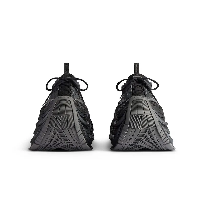 Balenciaga Men’s Platform Reduced Sneaker In Dark Grey Dark Grey (821137WPLTF1011)