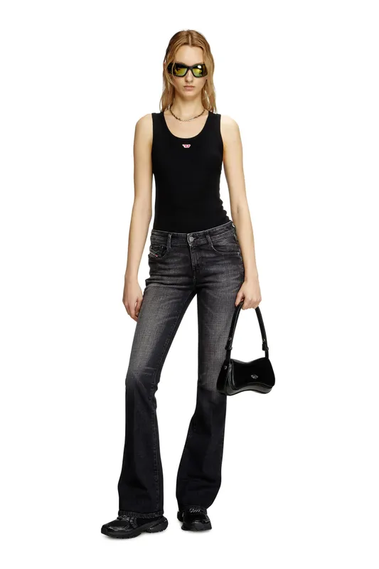 Diesel S-pro-v-dense Low W (Y03594P8136T8013 https://nl.diesel.com/en/shoes/s-pro-v-dense-low-w-black/Y03594P8136T8013.htm)