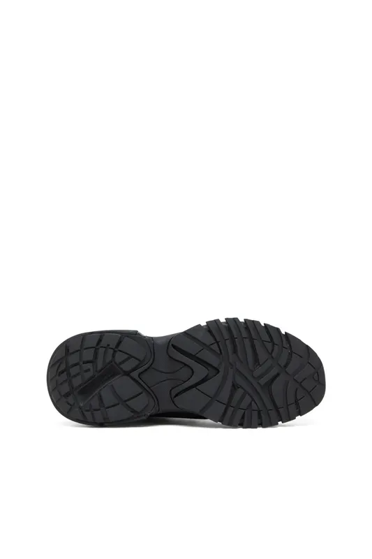 Diesel S-pro-v-dense Low W (Y03594P8136T8013 https://nl.diesel.com/en/shoes/s-pro-v-dense-low-w-black/Y03594P8136T8013.htm)