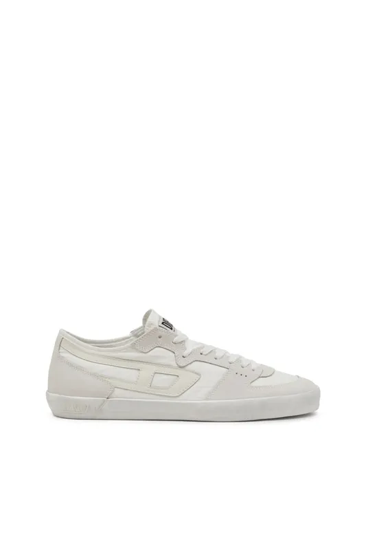 Diesel S-leroji D-1 Low (Y03489P8119T1002 https://nl.diesel.com/en/shoes/s-leroji-d-1-low-white/Y03489P8119T1002.htm)