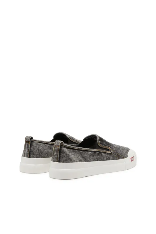Diesel S-athos Nmd So (Y03556P8112T8013 https://nl.diesel.com/en/shoes/s-athos-nmd-so-black/Y03556P8112T8013.htm)
