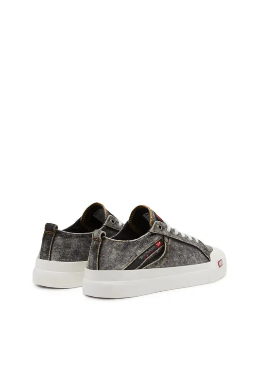 Diesel S-athos Nmd Low (Y03589P8112T8013 https://nl.diesel.com/en/shoes/s-athos-nmd-low-black/Y03589P8112T8013.htm)