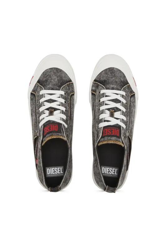 Diesel S-athos Nmd Low (Y03589P8112T8013 https://nl.diesel.com/en/shoes/s-athos-nmd-low-black/Y03589P8112T8013.htm)