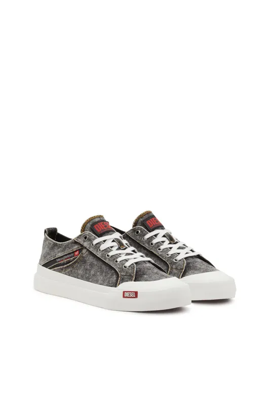 Diesel S-athos Nmd Low (Y03589P8112T8013 https://nl.diesel.com/en/shoes/s-athos-nmd-low-black/Y03589P8112T8013.htm)