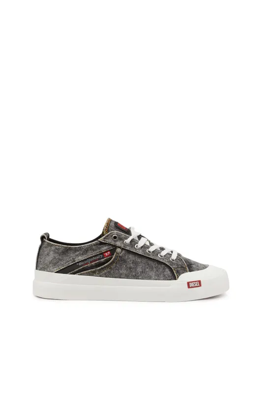 Diesel S-athos Nmd Low (Y03589P8112T8013 https://nl.diesel.com/en/shoes/s-athos-nmd-low-black/Y03589P8112T8013.htm)