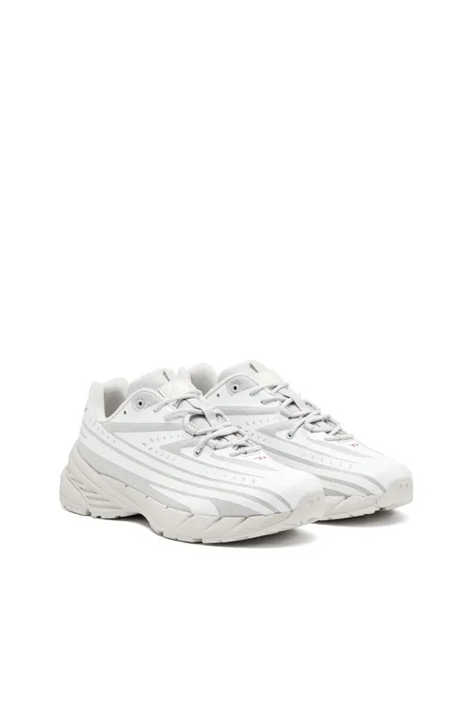 Diesel D-airspeed Low (Y03436P6907HA497 https://nl.diesel.com/en/shoes/d-airspeed-low-multicolor/Y03436P6907HA497.htm)