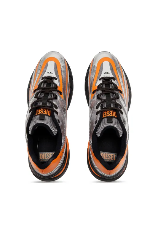 Diesel D-airspeed Low (Y03436P8138HA643 https://nl.diesel.com/en/shoes/d-airspeed-low-multicolor/Y03436P8138HA643.htm)