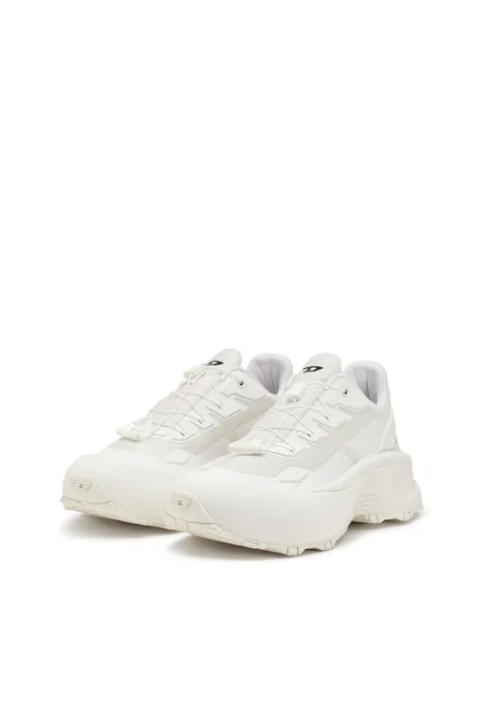 Diesel D-cage Runner (Y03444P6918T1003 https://nl.diesel.com/en/shoes/d-cage-runner-white/Y03444P6918T1003.htm)