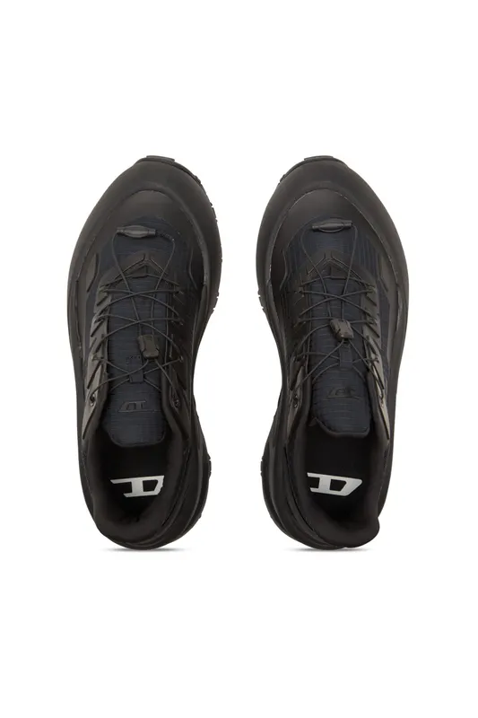 Diesel D-cage Runner (Y03444P6918T8013 https://nl.diesel.com/en/shoes/d-cage-runner-black/Y03444P6918T8013.htm)