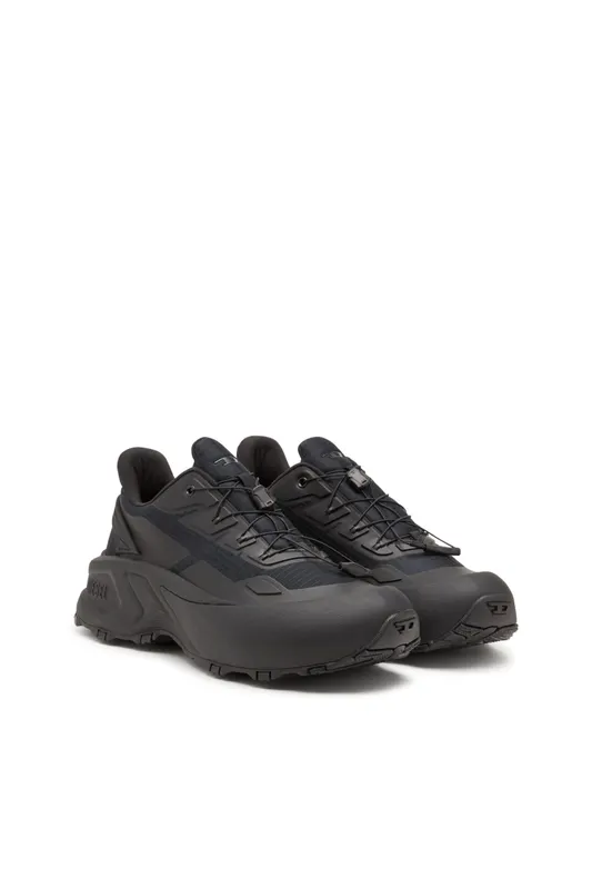 Diesel D-cage Runner (Y03444P6918T8013 https://nl.diesel.com/en/shoes/d-cage-runner-black/Y03444P6918T8013.htm)