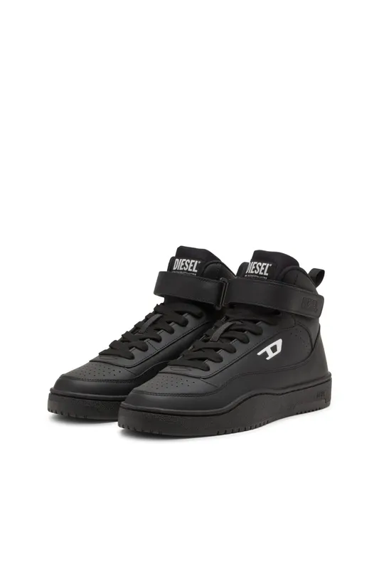 Diesel S-tracker-d Mid (Y03600P5576T8013 https://nl.diesel.com/en/shoes/s-tracker-d-mid-black/Y03600P5576T8013.htm)