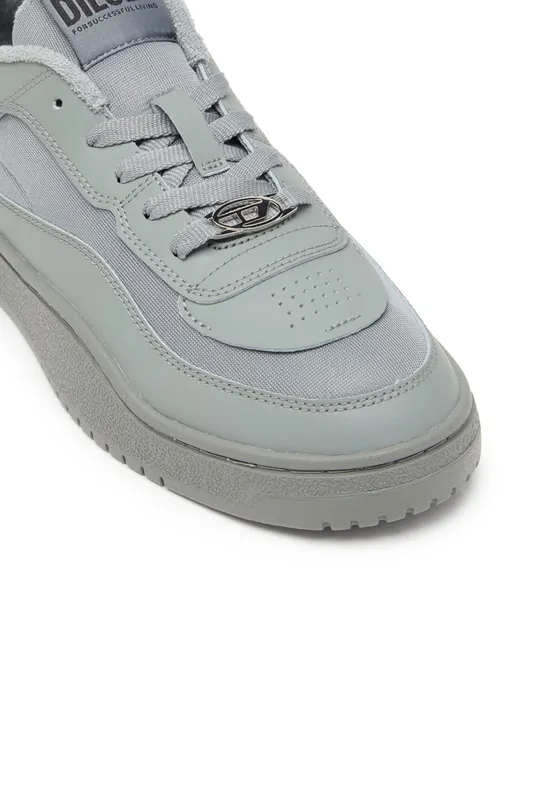 Diesel S-oval Skate Low (Y03511P8123T8066 https://nl.diesel.com/en/sneakers/s-oval-skate-low-grey/Y03511P8123T8066.htm)