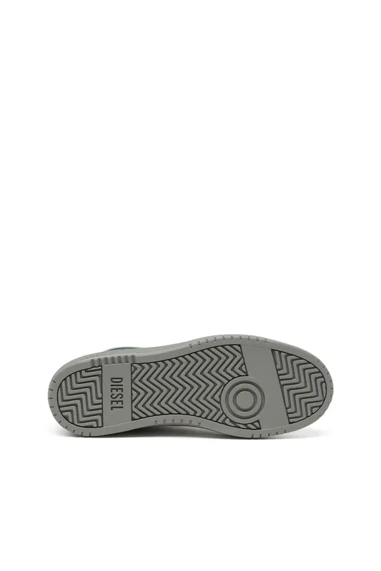 Diesel S-oval Skate Low (Y03511P8123T8066 https://nl.diesel.com/en/sneakers/s-oval-skate-low-grey/Y03511P8123T8066.htm)